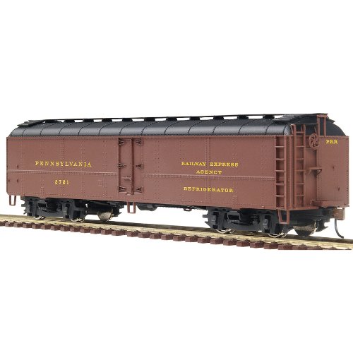 Walthers HO Scale Pennsylvania Class R50B Express Reefer - Assembled - Pennsylvania Summer 1945 Scheme (Medium Tuscan, Black And 