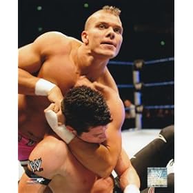  TYSON KIDD - WWE GLOSSY COLOR 8 x 10 WRESTLING PHOTO