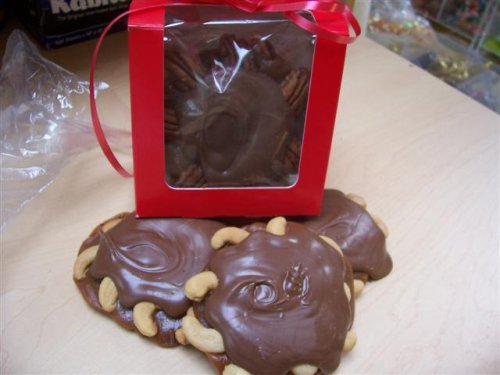 Milk Chocolate Jumbo Cashew Caramel Turtle, 3 Piece Gift Box by Candy Zone