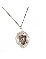 PYRRHA- Two Wings Pendant