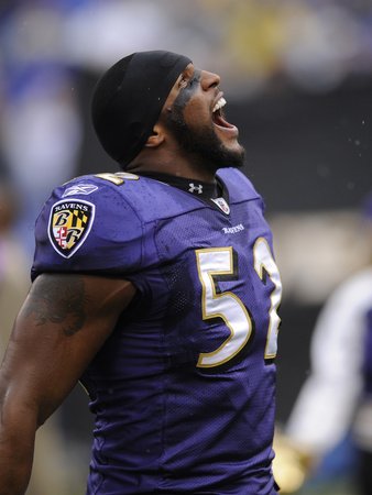Broncos Ravens Football: Baltimore, MD - Ray Lewis Photographic Poster Print by Nick Wass, 18x24