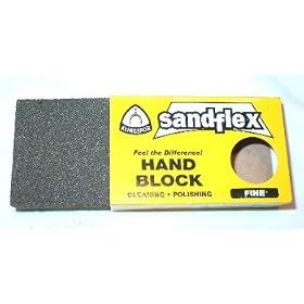 Sponge for cleaning blades from rust