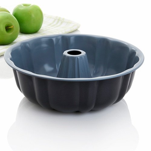 GreenPanâ¢ with Thermolonâ¢ Your Everyday Fluted Cake Pan