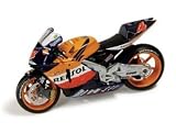 Review IXO  / Diecast Model Honda RC211V (Alex Barros) (1:24 scale by IXO) in Orange
