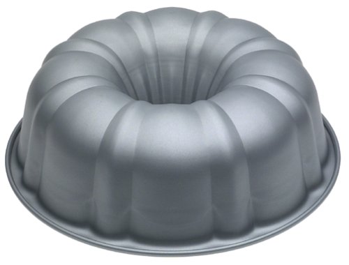 Calphalon Commercial Bakeware Bundt Cake Pan