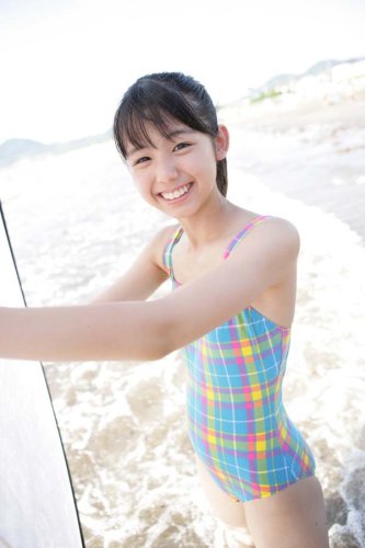 Cover image : 小池里奈 里奈探しツアーご招待 [DVD]