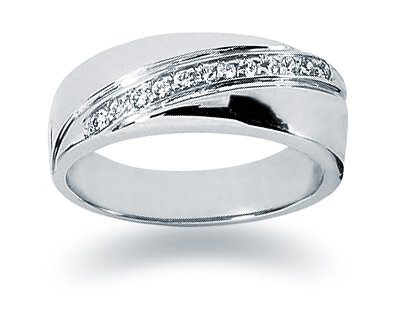 0.12 ctw. Woman's Round Diamond Wedding Band in Platinum