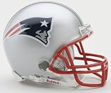 Riddell New England Patriots NFL Replica Mini Helmet w/Z2B Mask