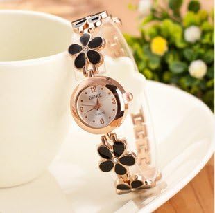 Domire Women Girl Chic Fashion Daisies Flower Rose Golden Bracelet Wrist Watches - Black