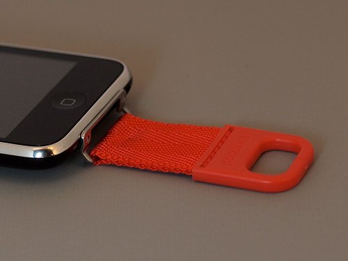 iPhone 3GS/3G 専用ベルト携帯ストラップ（レッド）001-009