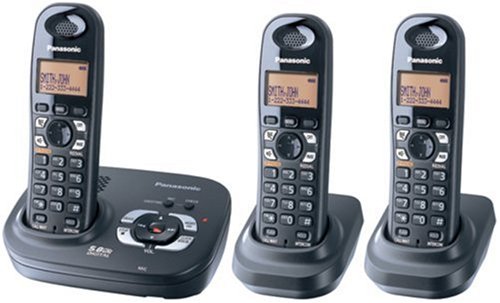 Panasonic 5.8Ghz Expandable Digital Cordless Answering System - 3 Handset System (KX-TG4323B)