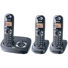 Panasonic 5.8Ghz Expandable Digital Cordless Answering System - 3 Handset System (KX-TG4323B)