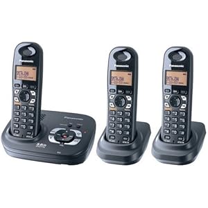 Panasonic 5.8Ghz Expandable Digital Cordless Answering System - 3 Handset System (KX-TG4323B)