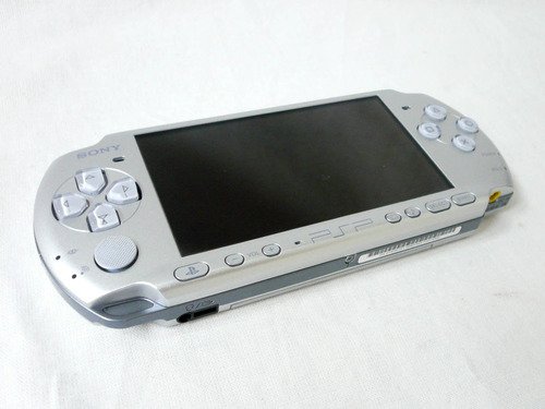 PSP 3000 Mystic Silver