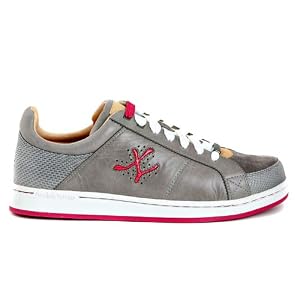 Jhung Yuro Sneakers