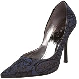 GUESS Women's Carrielee 2 Pump