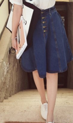 QM.HRD デニム 前 ボタン 膝 丈 スカート キレイ フレア 着回し 抜群