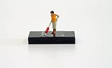 Preiser 28141 Woman Hoovering