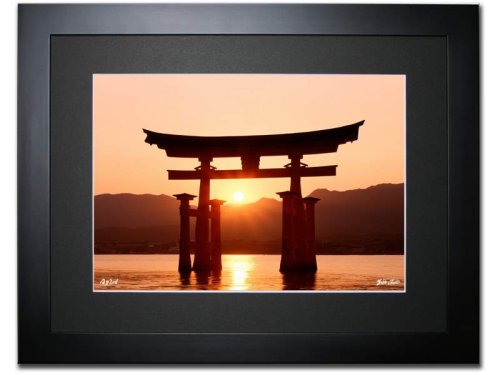 《オリジナルプリント》厳島神社の大鳥居夕景（広島県/宮島町）〔世界遺産・厳島神社〕