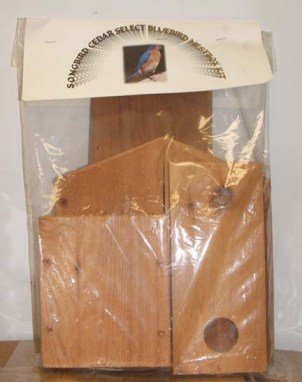 Songbird Essentials SESCSRW7003 Cedar Bird House