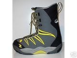 Snowjam size 9 Buzz Snowboard Boots