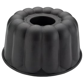 Kaiser Bakeware La Forme Nonstick Charlotte Bundtform Pan by Kaiser