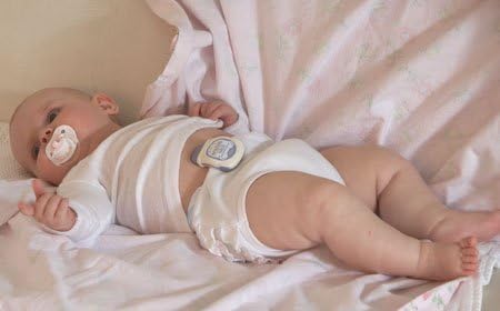 Snuza Hero Baby Breathing Monitor by Biosentronics