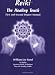 Reiki: The Healing Touch - First and Second Degree Manual [Plastic Comb]