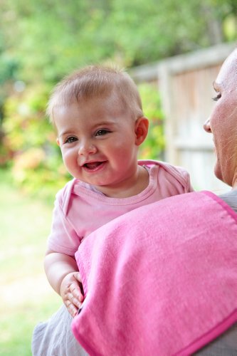 Imagen 2 de Sillybillyz 82612 - Mantita de arrullo para capazos, color rosa