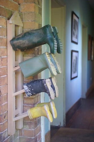  : Hanging Wellington Boot Rack in Beech