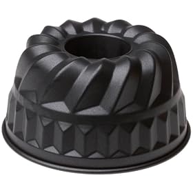 Kaiser Bakeware Classic 6.5 Inch Bundform Pan by Kaiser