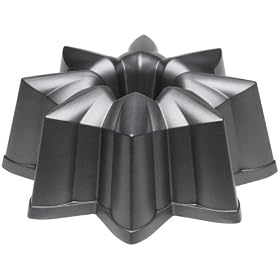 Kaiser Bakeware KaiserCast Bundform Star 12 Cup by Kaiser