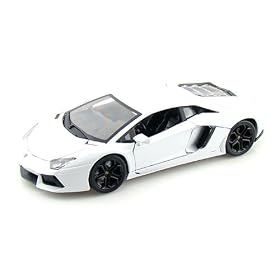 Lamborghini Aventador LP700-4 1/18 White: Toys &amp; Games