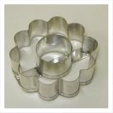 Patisserie Flower Ring Cookie Cutter Shape: Flower