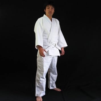 【クリックで詳細表示】Amazon.co.jp ｜ 【柔道(じゅうどう)3点セット】柔道着上下＋帯セット 東山堂オリジナル ｜ スポーツ＆アウトドア 通販