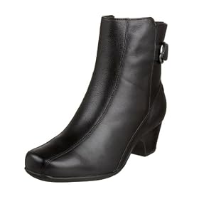 Clarks Artisan Women's Dara II Boot