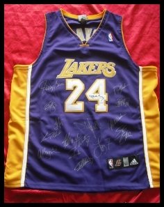 2009/2010 Los Angeles Lakers Autographed/Hand Signed Jersey