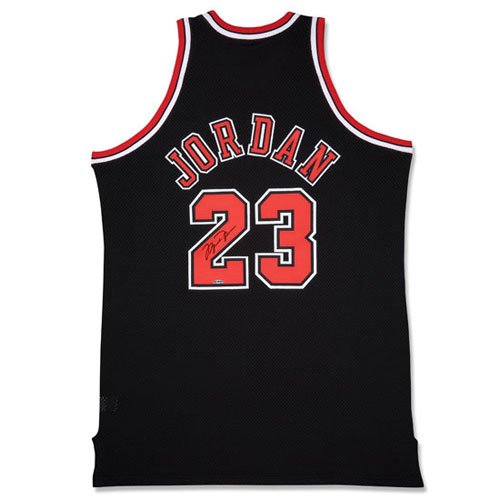 Michael Jordan Chicago Bulls Autographed Alternate/Black Jersey