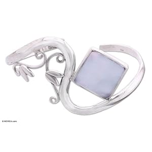 Chalcedony bracelet, 'Arabesque' by