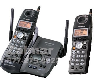 Panasonic 5.8 GHz FHSS GigaRange Dual-Handset Phone System with Answering System - KX-TG5432B
