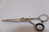 Kretzer 5 Hair Cutting Shear by Body Toolz