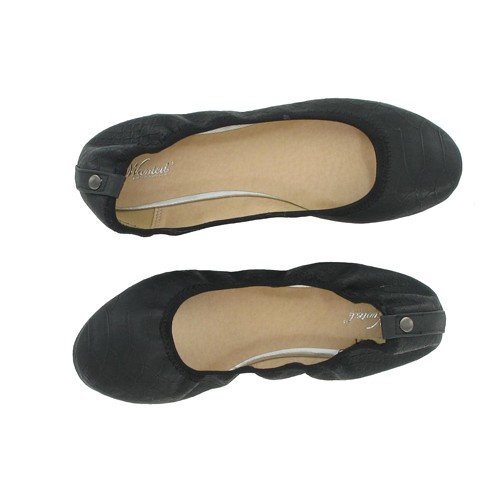 Wanted Shoes Women's Lario Ballet Flat,Black,8.5 M US