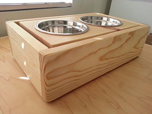 Modern Handcrafted Pet Feeder with Hidden Moat *natural*