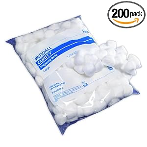 Cotton Balls Medium Non-Sterile Pack of 200 by Kendall