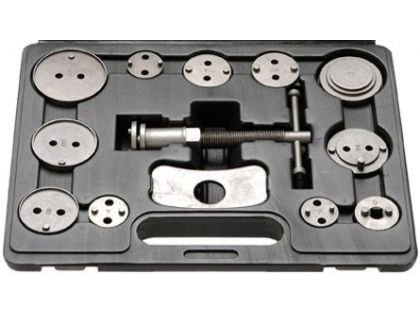 détail BGS Lot de 13 outils de remontée de piston de freins