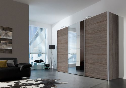 3-trg. Schwebetürenschrank in Trüffel Eiche-Nachbildung mit Spiegelelementen, Maße: B/H/T ca. 300/216/68 cm
