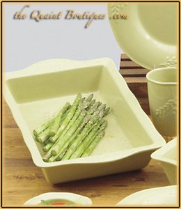 Certified International Cuisineware Green 2-1/2-quart Rectangular Baker