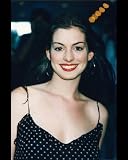 ANNE HATHAWAY 8x10 COLOR PHOTO