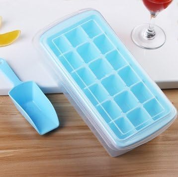18 slot ice cube tray,include Ice cube tray Ice shovel and ice c Three piece suit,1.4 Inches Ice Cubes.(Random color)