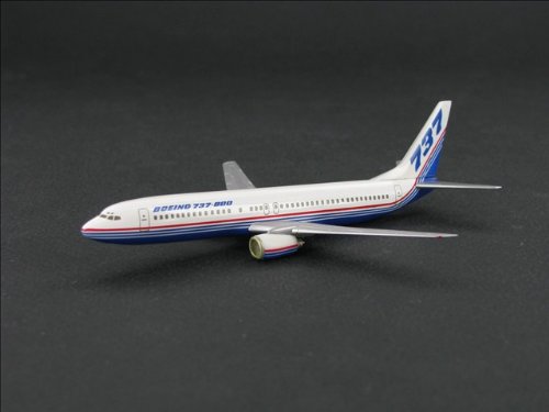 Herpa - Avion Miniature - Boeing 737-800 1/400